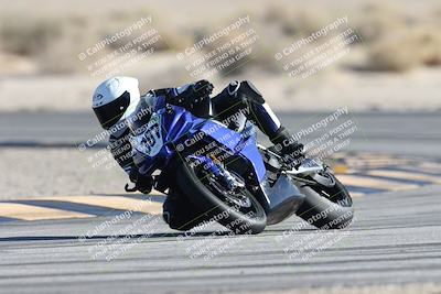 media/Dec-07-2025-CVMA (Sun) [[3e7d2de5dc]]/Race 11-Formula 2-CVMA Hooligans-American Thunder/